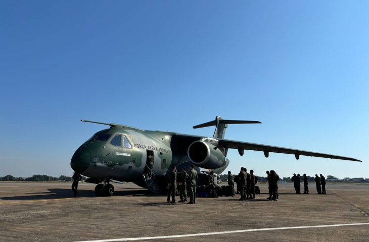 A aeronave brasileira KC-390 Millennium, considerado o cargueiro mais rápido e moderno do mundo, será empregada no combate a incêndios no Pantanal