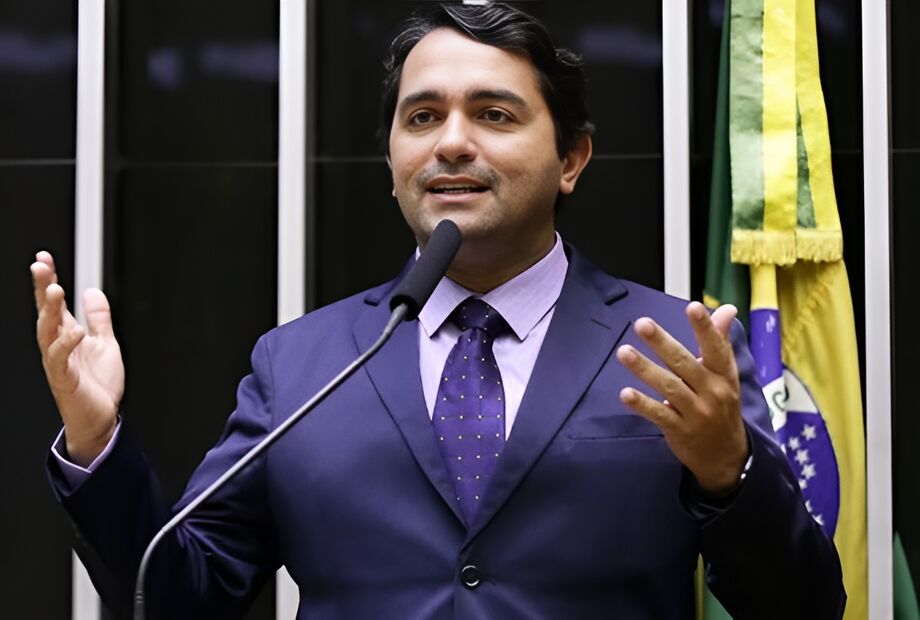 Deputado federal Junior Lourenço (PL-MA) votou contra cassação de Janones