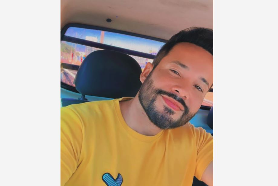 O sertanejo Athos Prado foi arremessado após tentar socorrer vítima de outro acidente