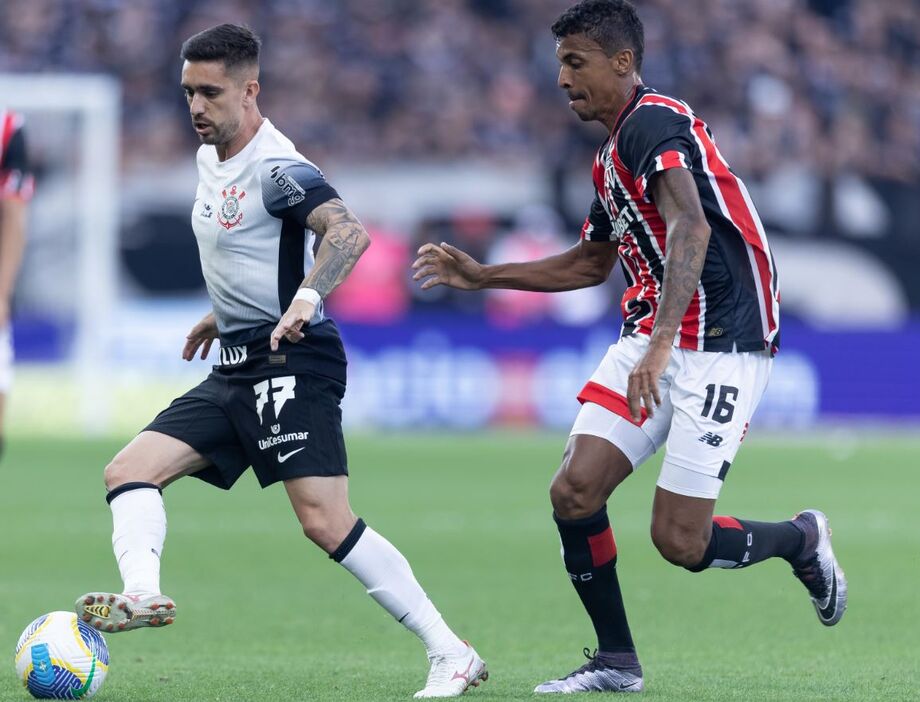 Corinthians e São Paulo empatam clássico tenso com golaços e tempos opostos