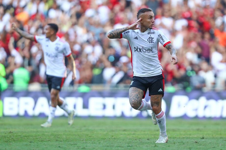 Everton Cebolinha sofre contusão no quadril e desfalca o Flamengo por até um mês