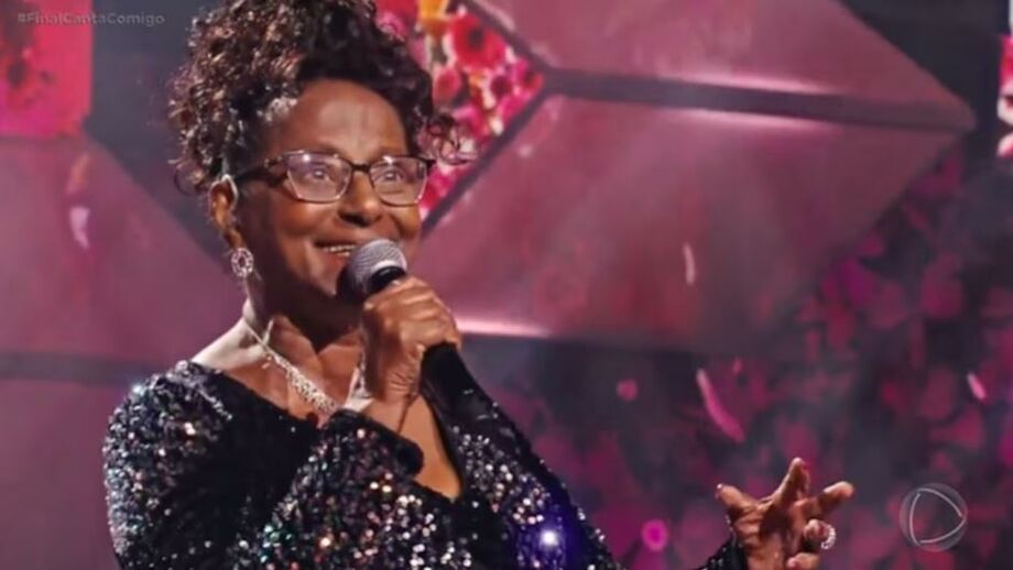 Tânia Mayra, vencedora da 6.ª temporada do 'Canta Comigo', da Record