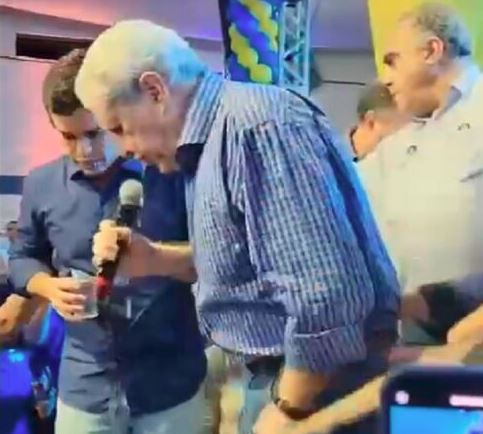 O ex-governador passou mal