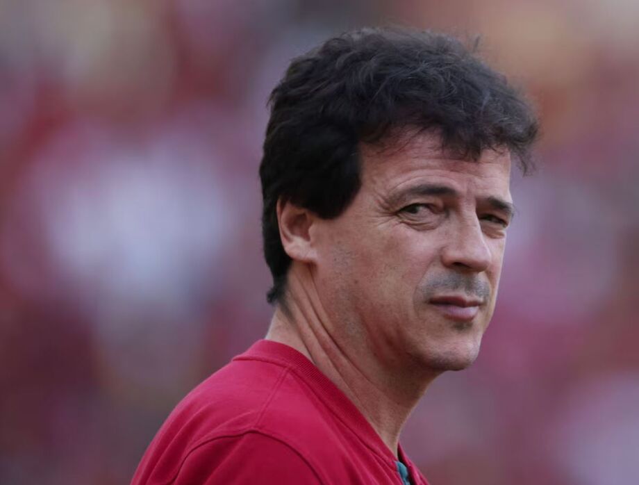 Fernando Diniz não resistiu à sequência de derrotas e foi demitido pelo Fluminense