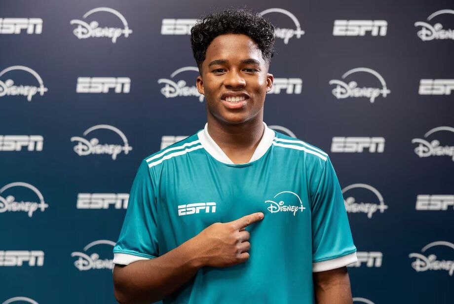 Endrick foi contratado como garoto propaganda do Disney+