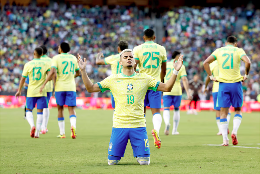 Andreas Pereira foi ponto positivo em um primeiro tempo enfadonho de ambas as equipes.