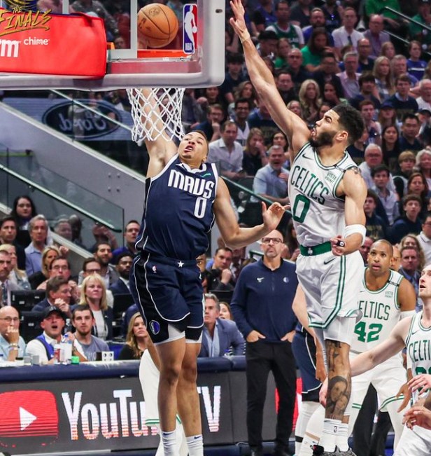 Com o triunfo a disputa da série final está 3 a 1 para o Boston, que vai receber o quinto jogo nesta segunda-feira, às 21h30, em Massachusetts
