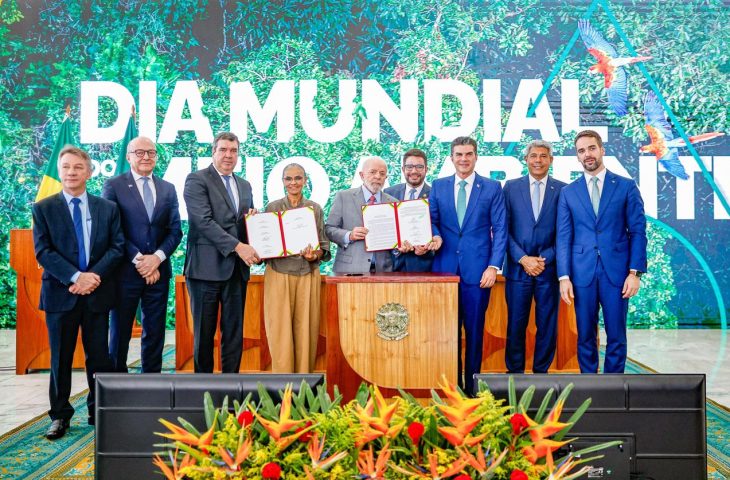 A assinatura e anúncio do pacto contou com a presença da ministra do Meio Ambiente, Marina Silva, e do presidente da República, Luiz Inácio Lula da Silva, além do governador sul-mato-grossense Eduardo Riedel