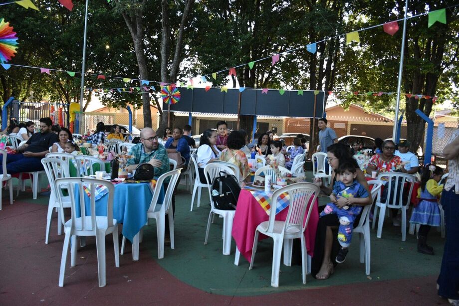 Festas Juninas da Reme iniciam com muito arraiá e comida típica