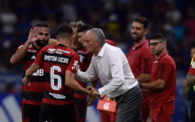 Tite já prepara retorno de uruguaios para 'encorpar' o Flamengo no Brasileiro