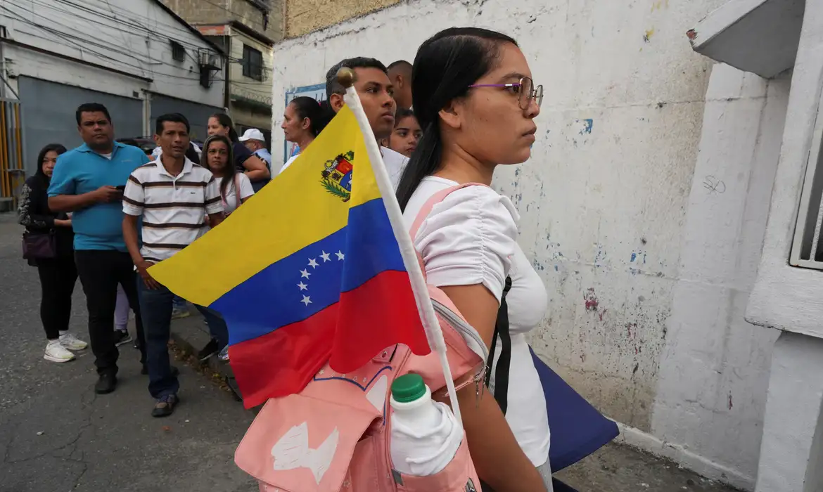Ministério Público da Venezuela denuncia tentativas de adulteração em eleição