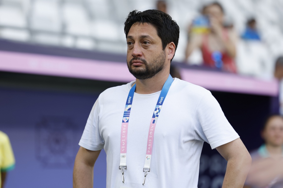 Arthur Elias vê expulsão de Marta como justa e põe semifinal como meta do Brasil em Paris-2024