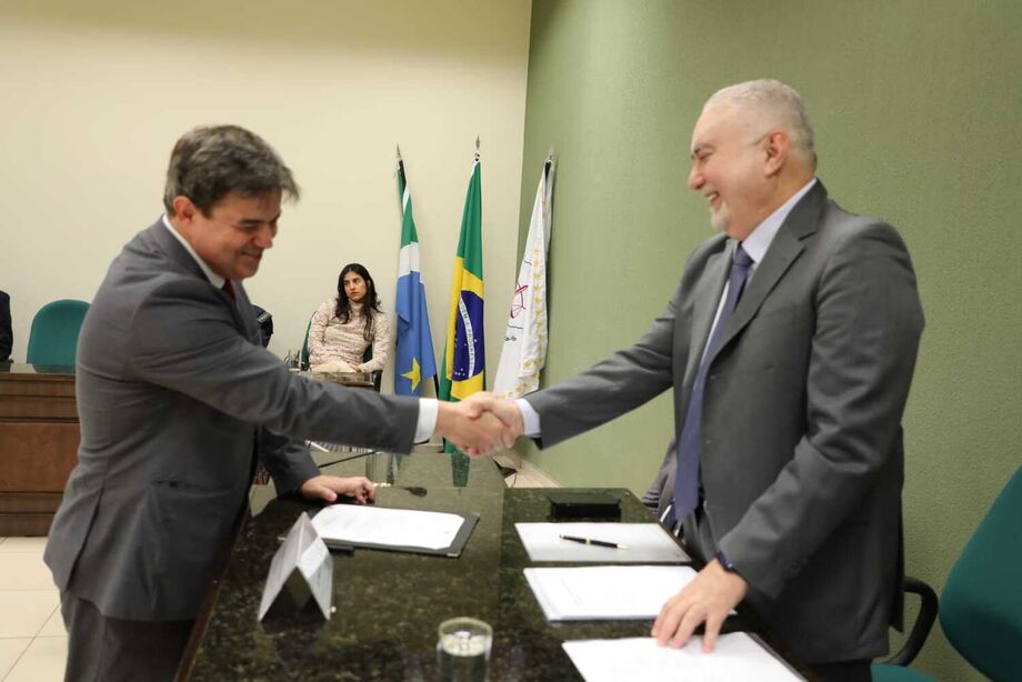 Presidente do TJ implementa projeto-piloto do Juiz das Garantias na comarca de Dourados