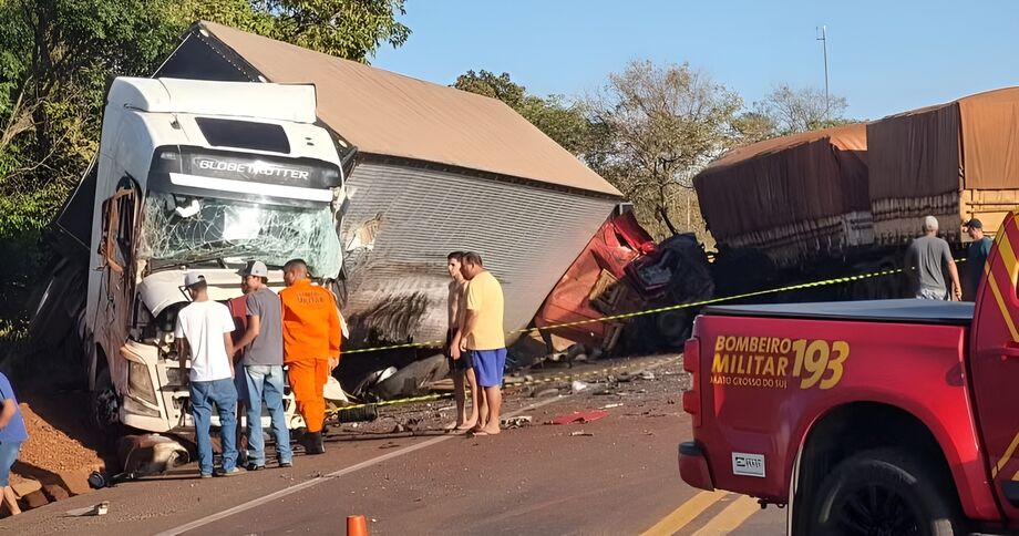 Colisão aconteceu na tarde de ontem