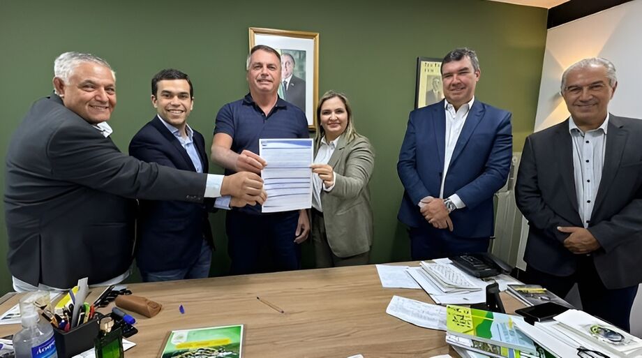 Reunião confirmou o apoio de Bolsonaro e a indicação da Coronel Neidy na chapa de Beto Pereira