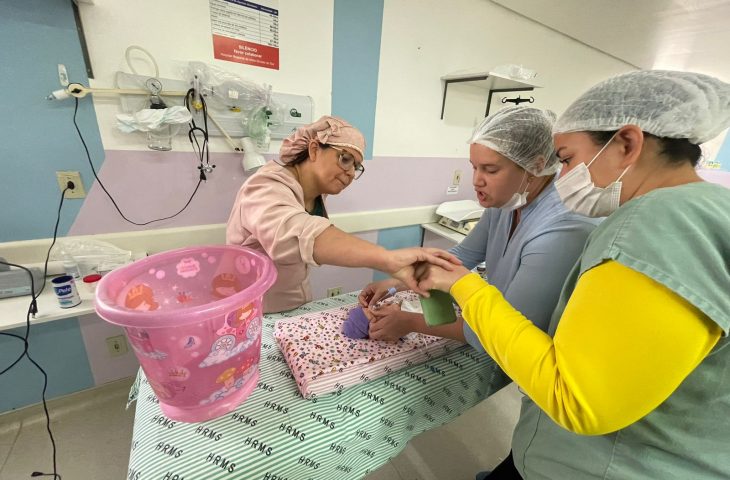 Curso de capacitação de tutores para o Método Canguru na atenção hospitalar