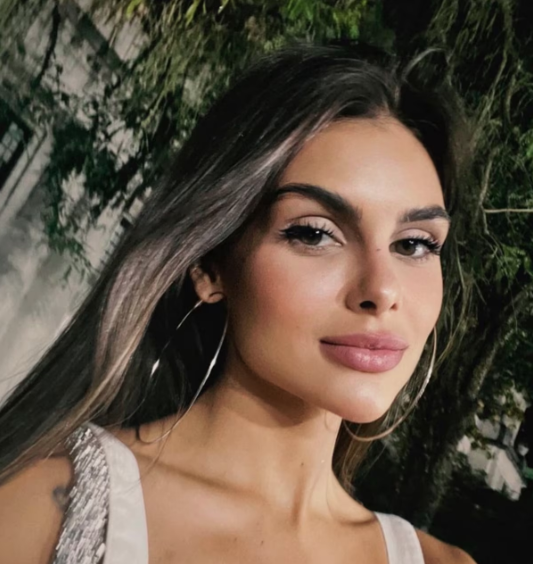 Amanda Kimberlly tem 30 anos e Helena é sua primeira filha.