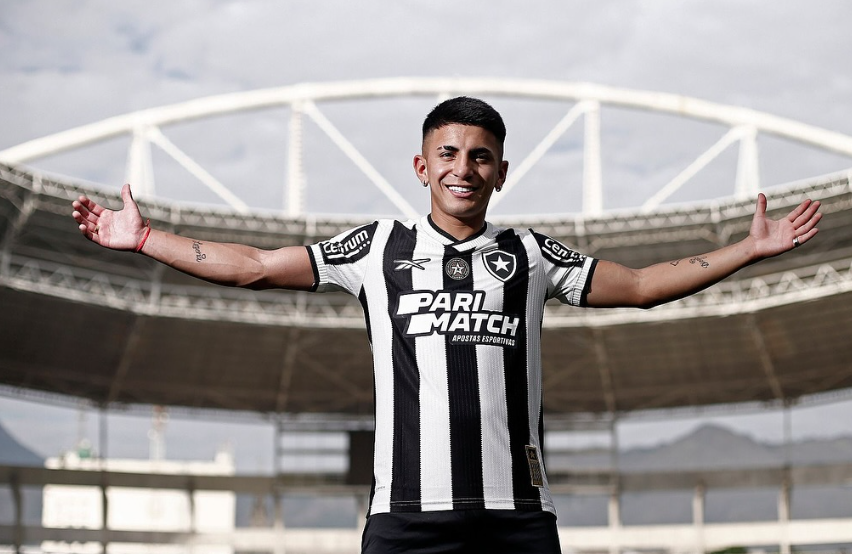 Thiago Almada, nova contratação do Bota Fogo.