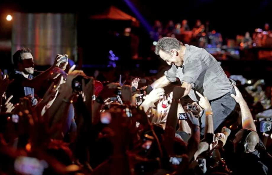 Bruce Springsteen & The Street Band, se apresentam no sexto dia de Rock in Rio; em 2013.