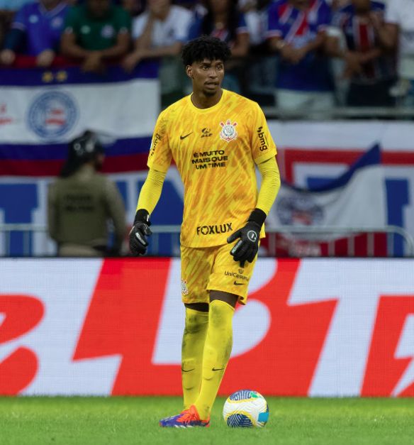 Corinthians utilizou espaço central da camisa para antecipar patrocínio da Esportes da Sorte.