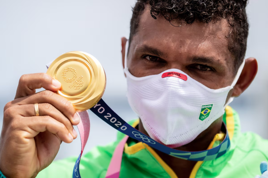 Brasileiro conquistou quarta medalha olímpica em Tóquio.