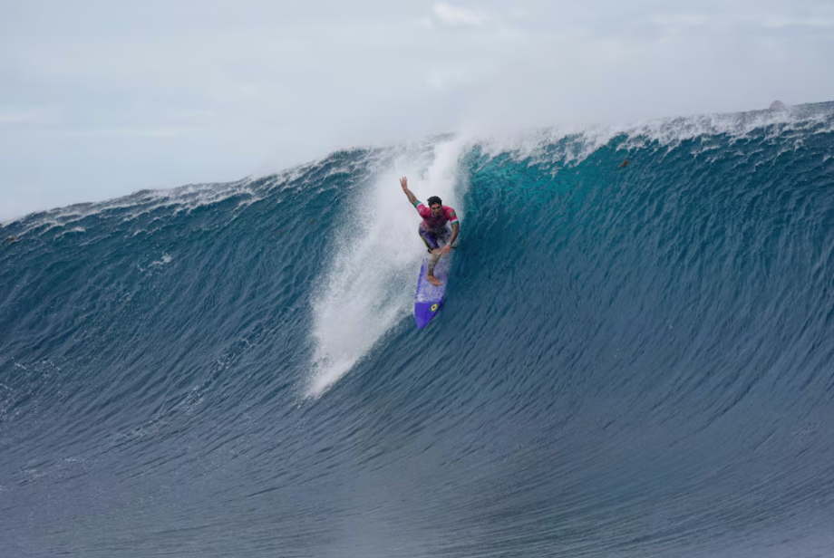 Surfe masculino foi mais uma vez adiado.