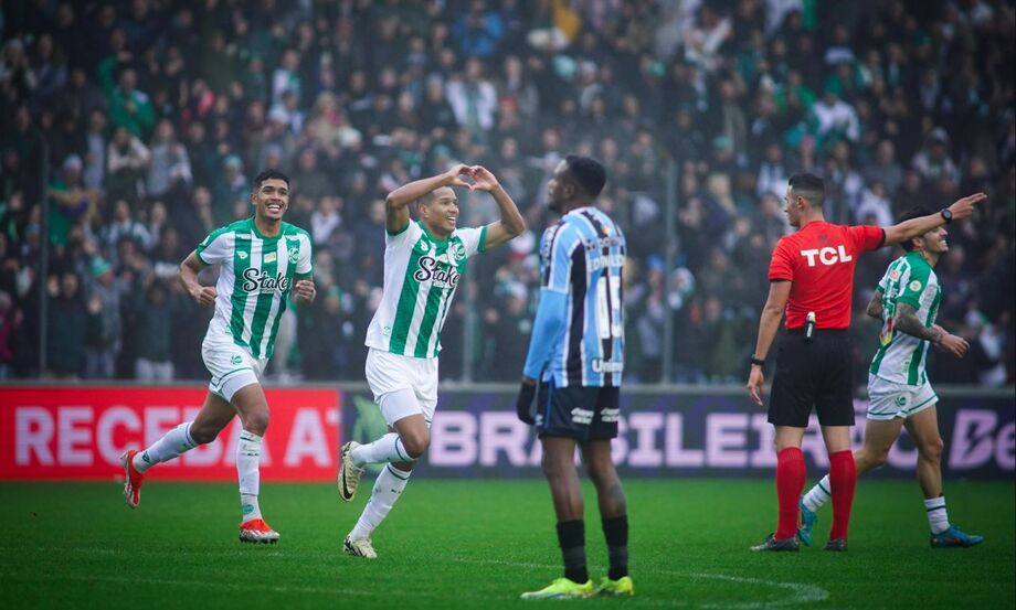 Juventude faz 3 a 0 em casa e mantém Grêmio na zona de rebaixamento do Brasileirão