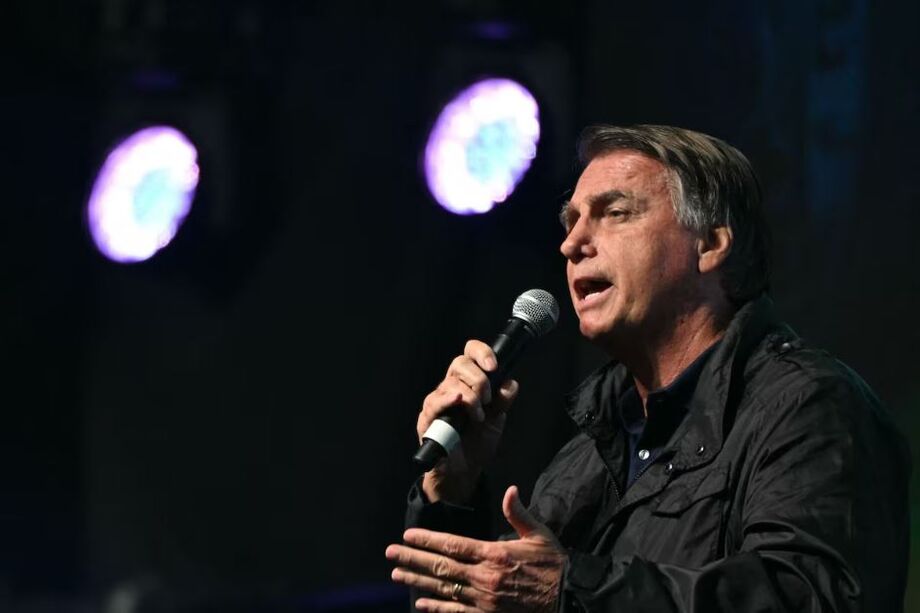 Bolsonaro diz esperar 'outras correções' da PF sobre caso das joias