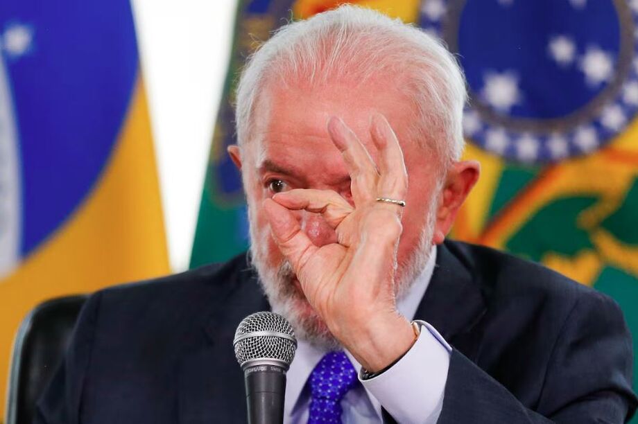 Nos habituamos a discutir a chamada macroeconomia e nos esquecemos da microeconomia, diz Lula