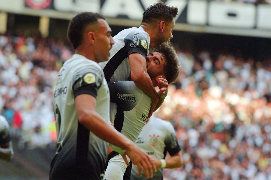 Corinthians reanima com Ramón Díaz, ganha 2ª seguida e sai da zona de queda do Brasileirão