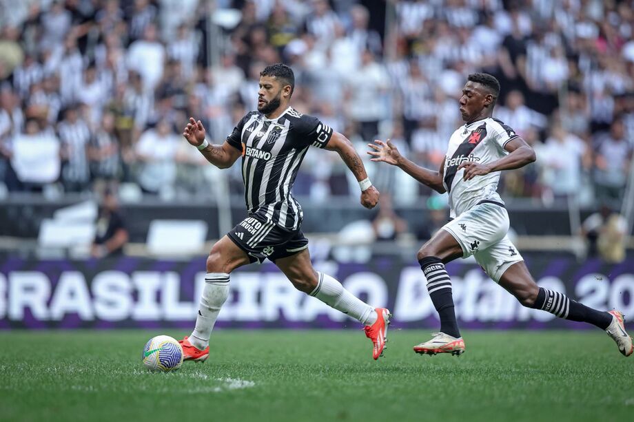 Hulk ofusca reestreia de Philippe Coutinho com 2 gols e Atlético-MG freia embalo do Vasco