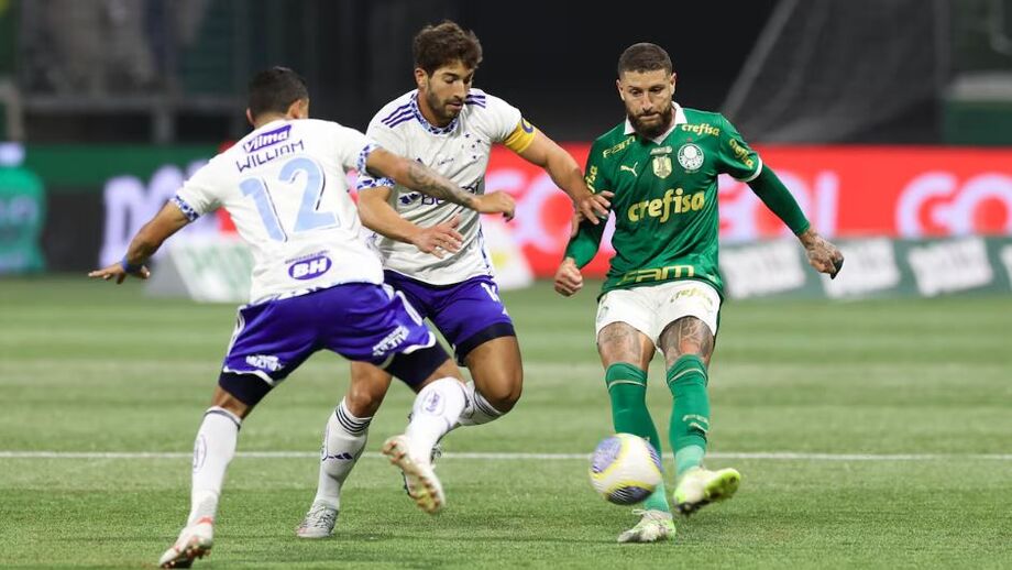 Cruzeiro entra com representação junto à CBF por gol anulado diante do Palmeiras