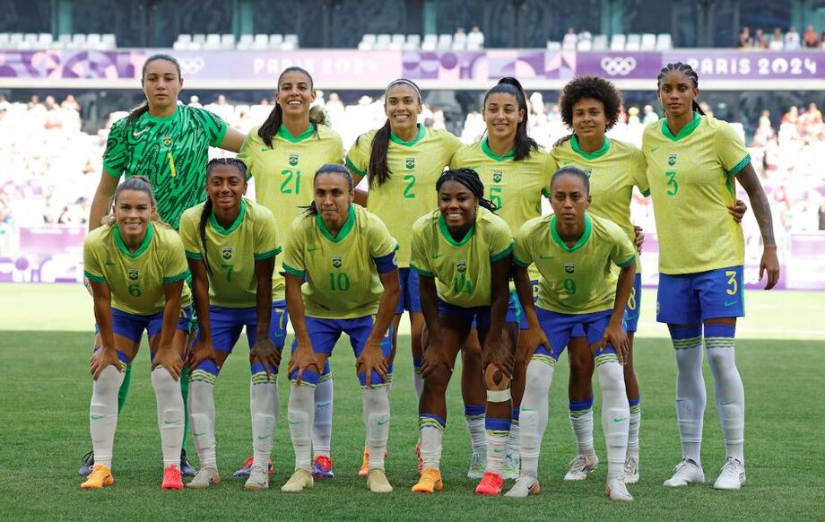 Seleção brasileira feminina enfrentou a Espanha no estádio Matmut Atlantique, em Bordeaux