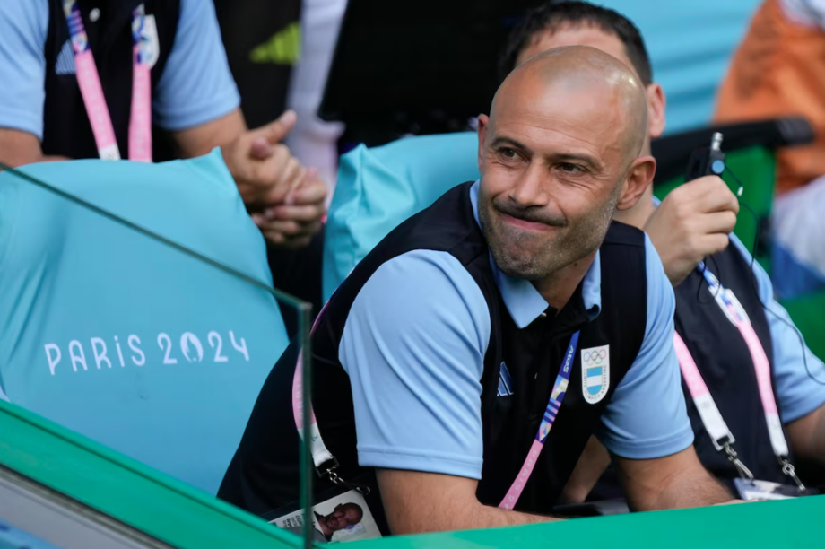 Mascherano fez reclamações após derrota para o Marrocos e até denunciou furto.
