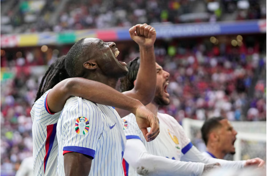 Kolo Muani marcou o gol da classificação francesa nesta segunda-feira.