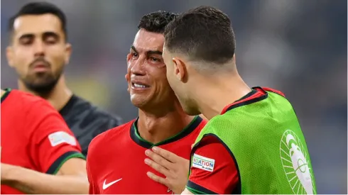 Cristiano Ronaldo chorando após o pênalti