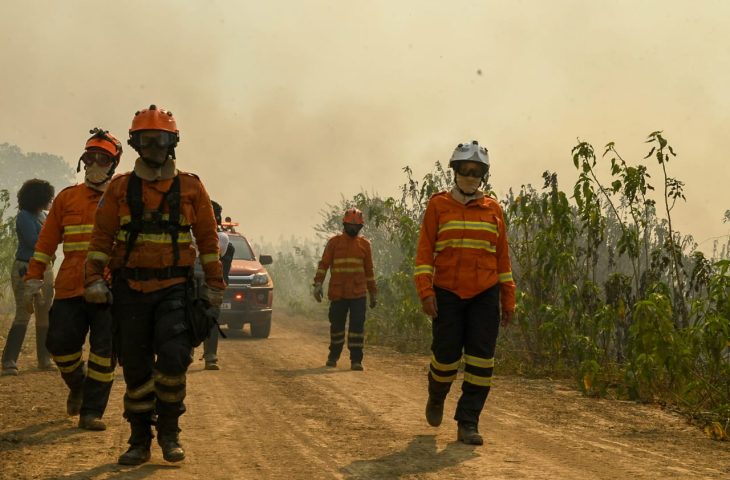 Combate ao incêndio no Pantanal continua