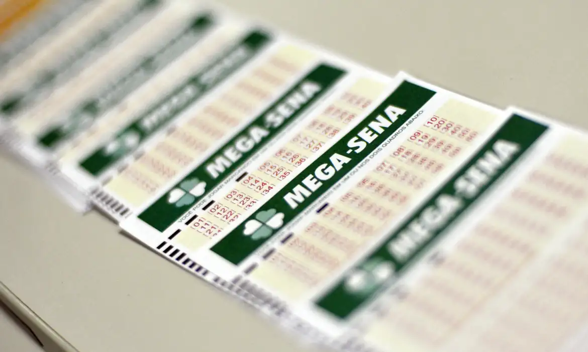 Mega-Sena acumula para R$ 30 milhões.