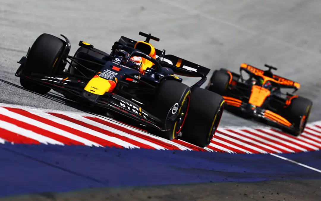 Verstappen revela detalhes da conversa com Norris após batida: 'Não estou lá para te derrubar'