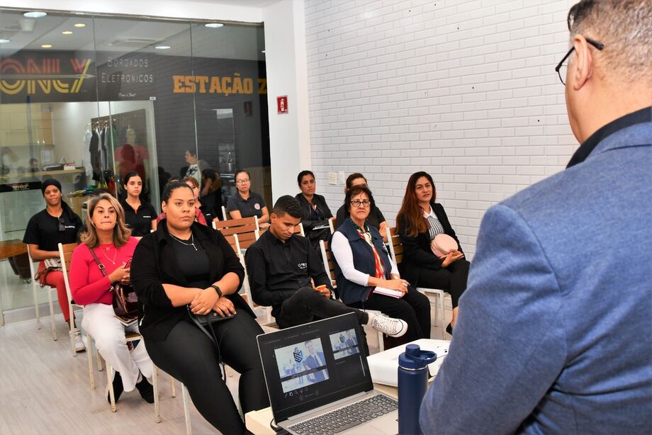 Programação de cursos de vendas promete impulsionar resultados no mês de julho