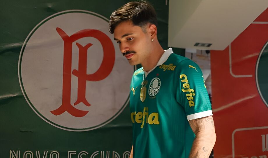 O meia Maurício