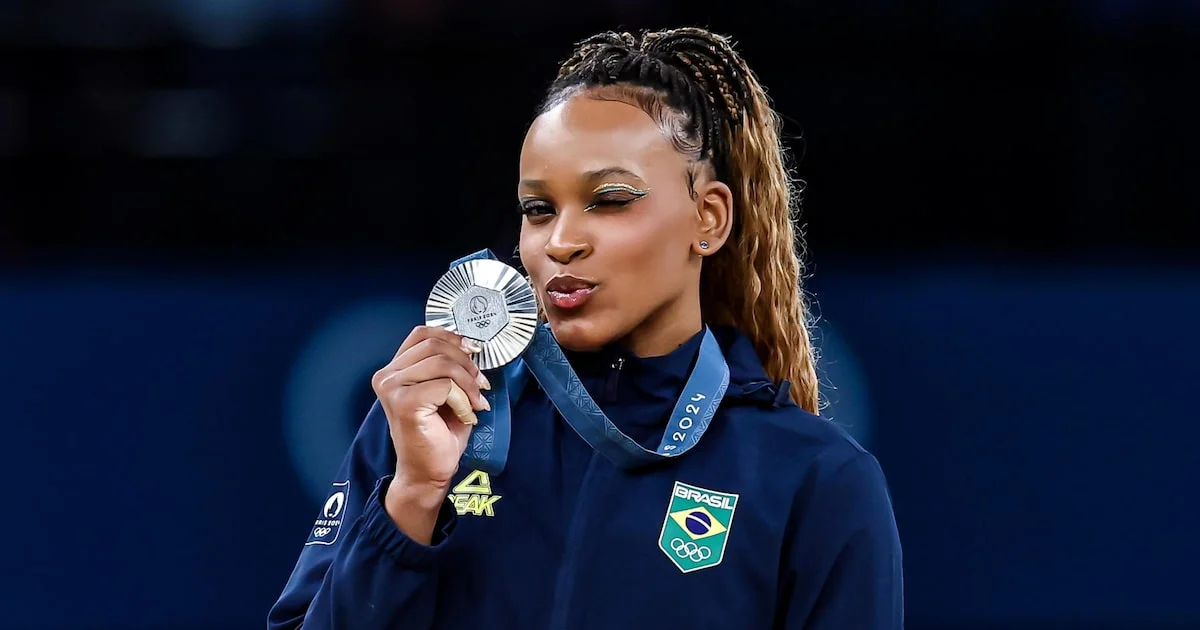 Rebeca se compara a Senna após terceira medalha em Paris 'Estou ficando gigante'