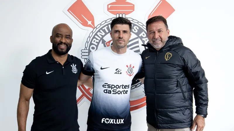 Corinthians anuncia contratação do atacante espanhol Héctor Hernández até dezembro de 2026