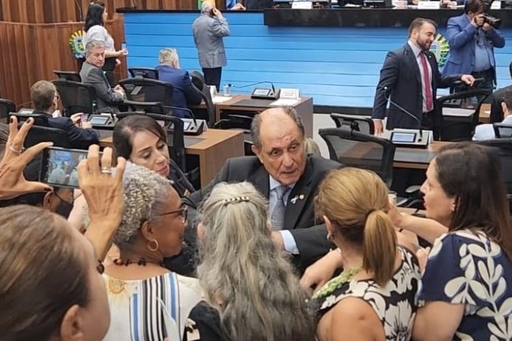 O deputado Zé Teixeira