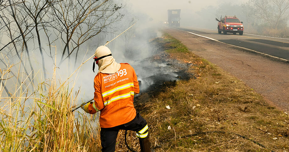 Combate aos incêndios no Pantanal
