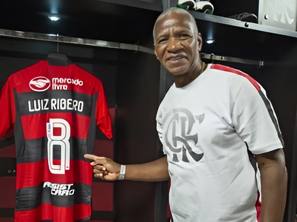 Adílio, autor do segundo gol na final do Mundial de Clubes de 1981, foi multicampeão pelo Flamengo e disputou 617 jogos pelo clube.