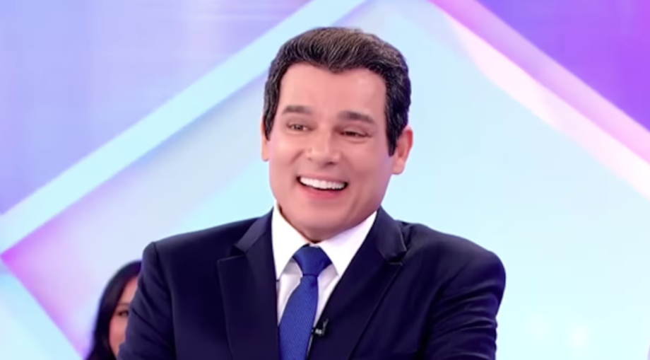 Celso Portiolli durante participação no 'Programa Silvio Santos', com Silvio Santos e Patricia Abravanel, exibido em maio de 2022