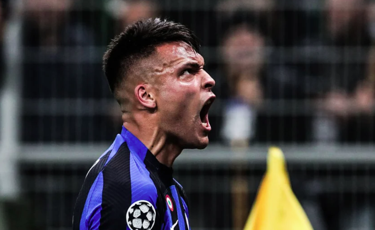 Brasileiro marca nos acréscimos, e Inter de Milão só empata com o Genoa na estreia no Italiano