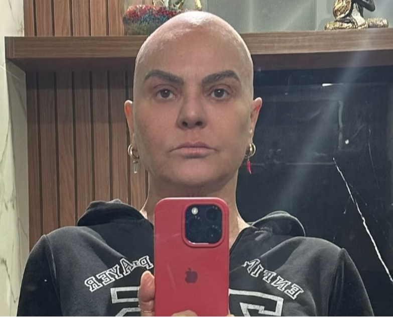 Rosalba Nable, mãe de Isis Valverde, publicou desabafo no Instagram.
