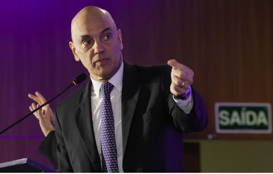 Conduta do ministro Alexandre de Moraes é posta em dúvida